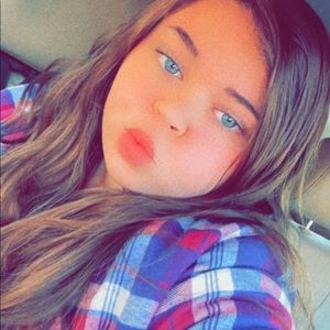 Meet your Posher, Kendra